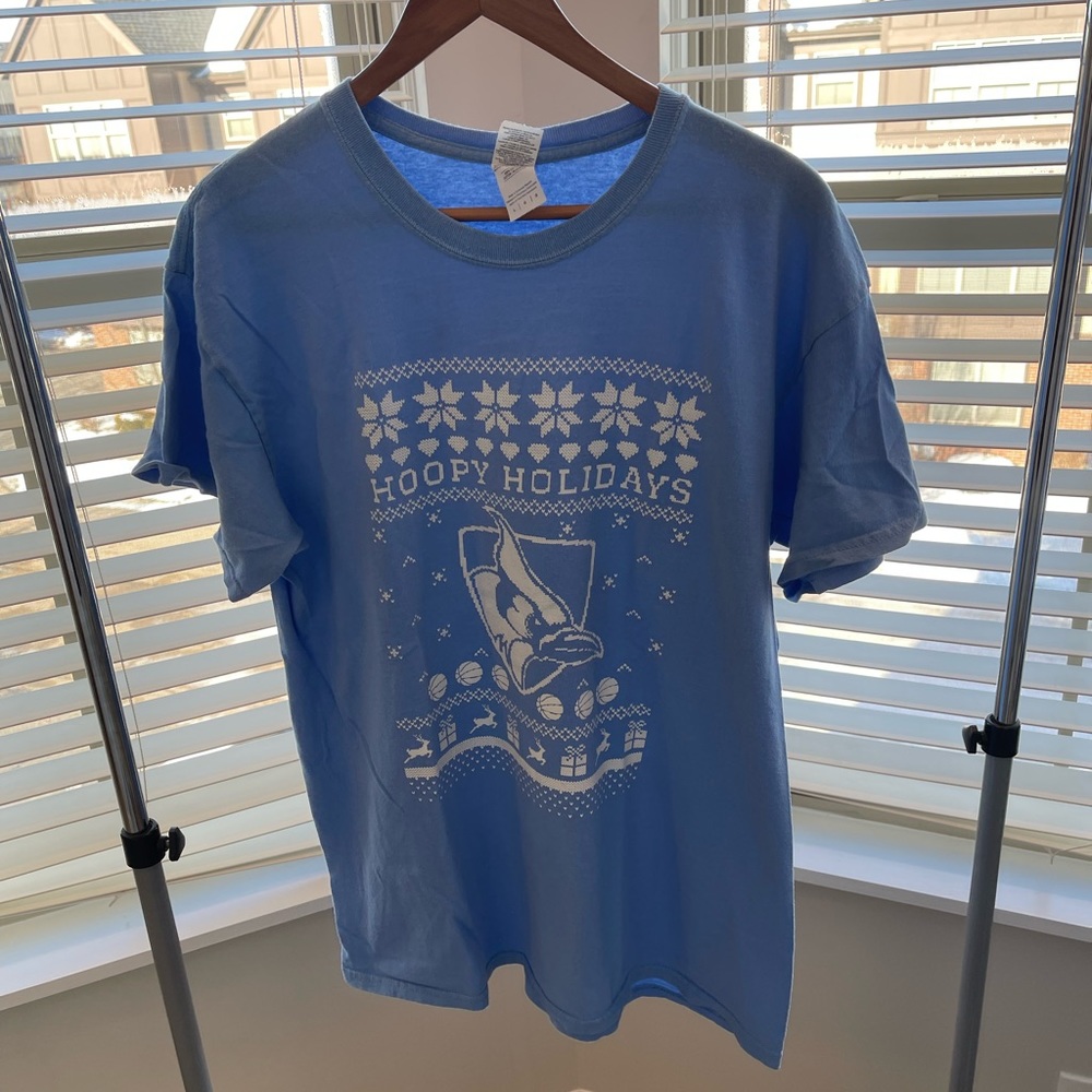 Blue Johns Hopkins Hoopy Holiday Men’s Basketball 2018 T-Shirt